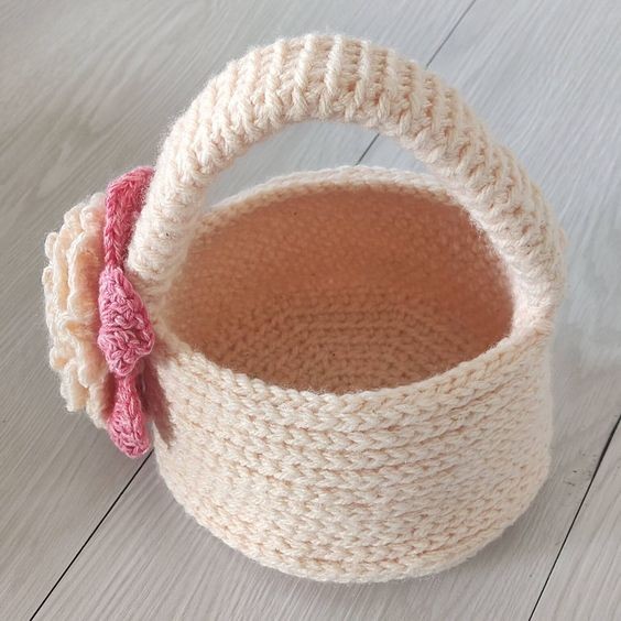 Crochet Easter Basket Pattern