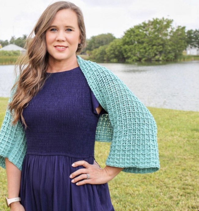 Sunday Brunch Crochet Shrug (Free Pattern)