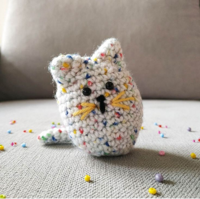 Crochet Hanna the Cat Amigurumi