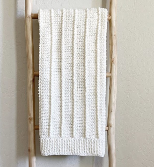 Crochet Mesh and Ribbed Stitch Throw (Free Pattern)