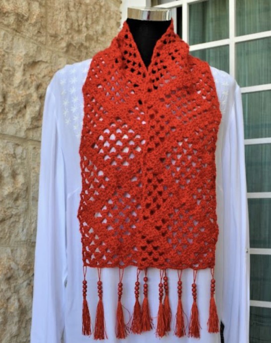 Crochet Red Lozenge Scarf (Free Pattern)