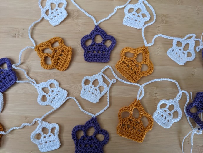 Crochet Crown Bunting