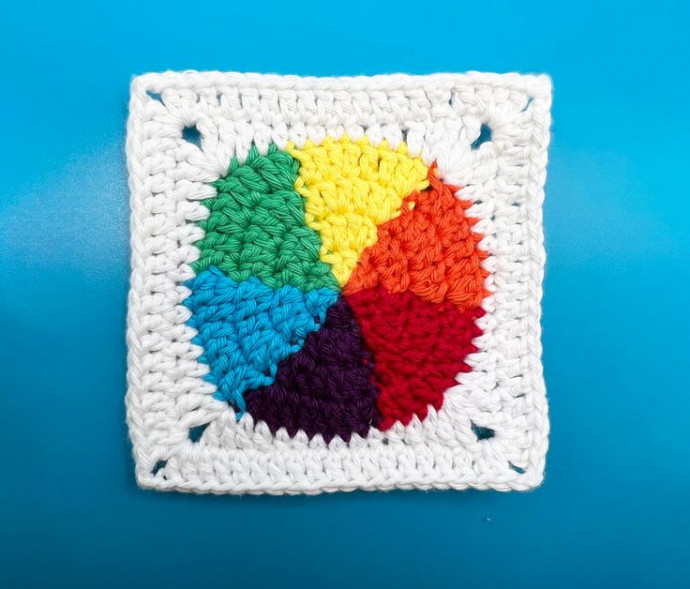 Crochet Colour Wheel Granny Square